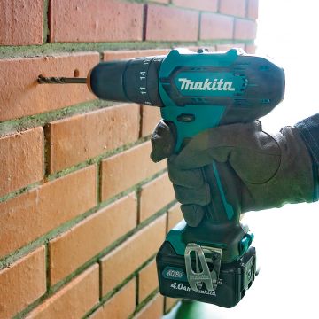 Makita HP333DSMJ Akku-Schlagbohrschrauber 12V 2x 4,0 Ah Akku + Lader im Makpac 