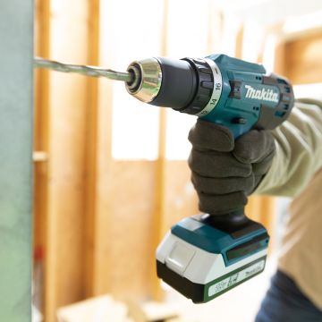 Makita DF488DWE Akku-Bohrschrauber 18V 2x 1,5 Ah Akku + Lader im Transportkoffer 