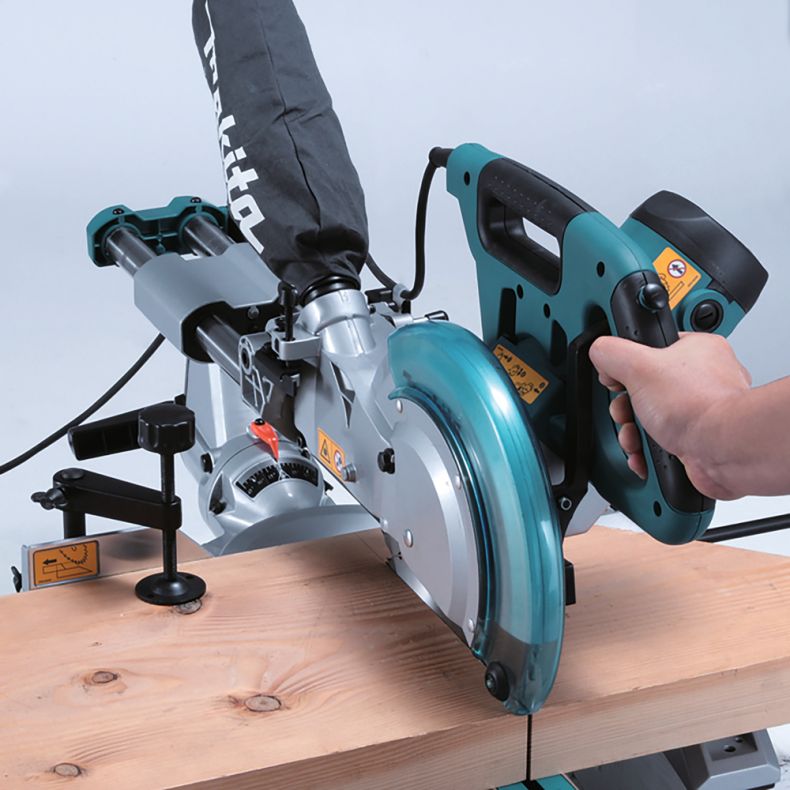 Makita LS1018LN Kapp und Gehrungssäge 1430W 260mm im Karton 
