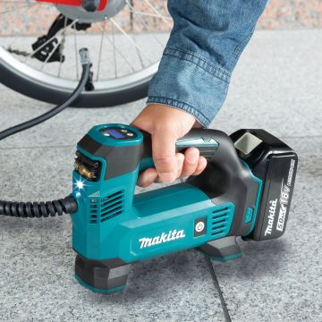 Makita DMP180Z Compressore a Batteria 8,3 bar 18V senza Batteria senza Caricatore